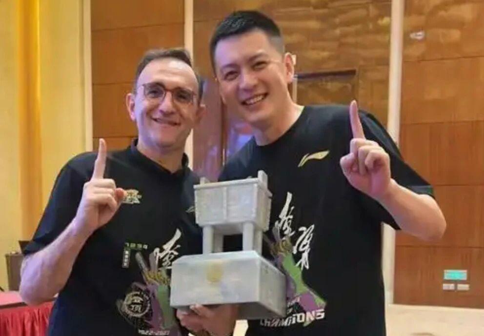 九游-辽宁男篮官宣换帅，北京男篮周琦阶段报销，徐杰蝉联全明星票王